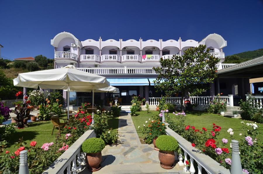 Hotel Olympiada Vrachos Bagian luar foto